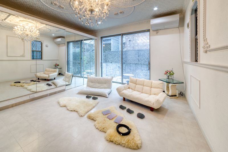 姫系多目的空間(1F)庭でBBQ - ダイアモンドムーンパレス高田馬場