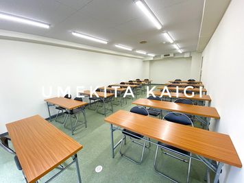 共栄実業(株)　三栄ビル 第3会議室(最大24名可）の室内の写真