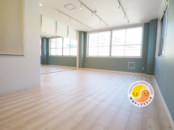 横浜ダンススタジオMOSH PIT元町店 - 元町中華街駅３分【LED完備・ジャンプ・楽器OKダンススタジオ】