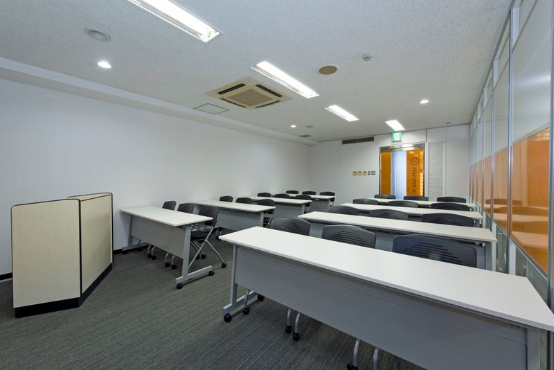 24名セミナールーム - 横浜アントレサロン