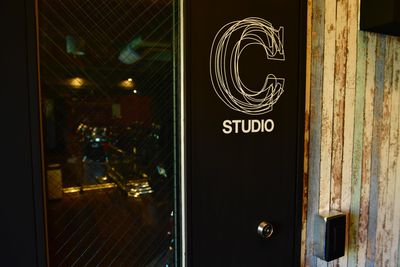 STUDIO SEEZE Cst(2F)イベント利用の入口の写真