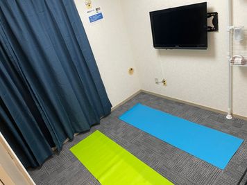 JK Room 新宿永谷タウンプラザ５０２ 貸会議室の室内の写真