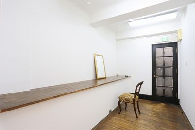 オクタボスタヂオ／北浜第三写真室 ポートレート専門スタジオの室内の写真
