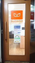 3F　エレベーター出てすぐです。 - GARAGE WASEDA 【貸し会議室】社会人用の入口の写真