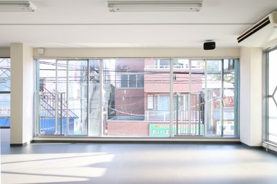 ※一時的に天井スピーカーの使用を停止しております。 - レンタルスタジオカラット 大口リノリウムダンススタジオ【土日定期空きアリ】の室内の写真