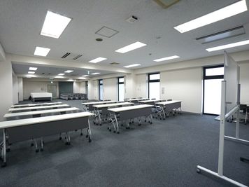 名古屋会議室 ナカトウ丸の内ビル店 第1会議室（1/4収容）の室内の写真