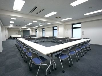 名古屋会議室 ナカトウ丸の内ビル店 第1会議室（1/4収容）の室内の写真