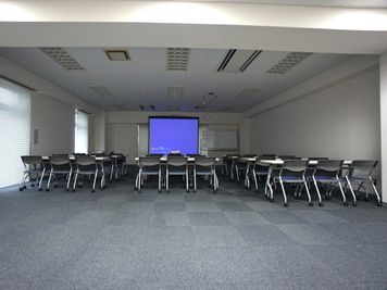 名古屋会議室 ナカトウ丸の内ビル店 第1会議室（1/4収容）の室内の写真