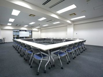 名古屋会議室 ナカトウ丸の内ビル店 第1会議室（1/4収容）の室内の写真