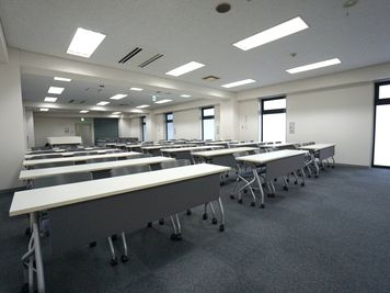 名古屋会議室 ナカトウ丸の内ビル店 第1会議室（2/4収容）の室内の写真