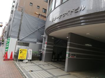ラゾーナサイドビル外観 - レンタルスペース武人 設備充実トレーニングスペースの室内の写真
