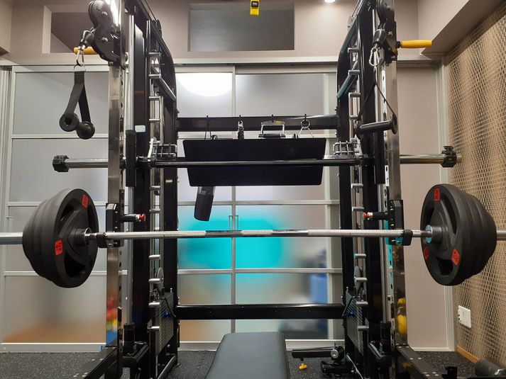 パーソナルジムエルエル - PersonalGymLL