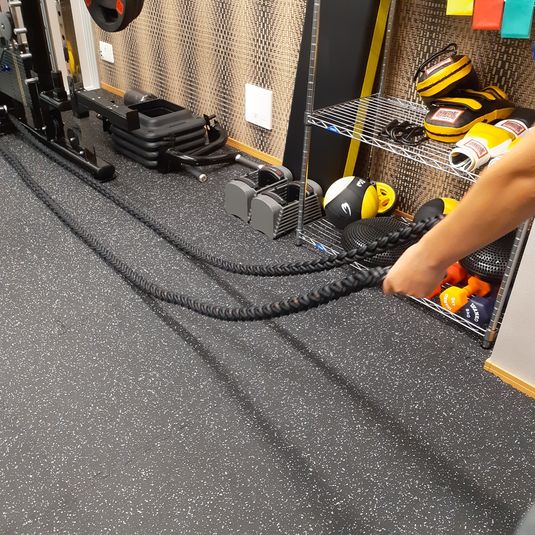 パーソナルジムエルエル - PersonalGymLL