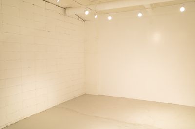 「B1-A」 展示会等、全日予約プランの室内の写真