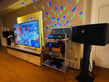 【響テラス】_カラオケ - 【池袋響テラス】（個室+BBQテラス）貸切最大25名 （個室+BBQテラス）パーティ🎉ビジネス🖋懇親会🎤撮影📸の設備の写真