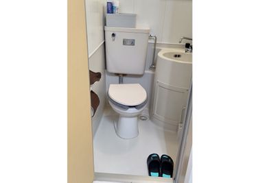 トイレは室内にあります - MTBベースdue(ドゥーエ) 貸し会議室・リモートワークの設備の写真