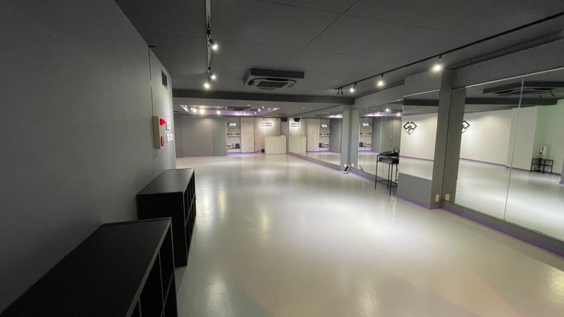 スタジオ内 - GP DANCE ACADEMY 更衣室付き、ダンススタジオの室内の写真