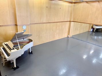横浜市青葉区「あざみ野」スタジオで団体利用　音楽,バレエ,ダンスのレッスンや練習に最適なレンタルスタジオ - SMDレンタルスタジオ