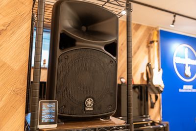 大人気PAシステムYAMAHA　StagePass600BT
Bluetooth接続でスマホの音楽も流して音楽鑑賞にも - 防音レンタルスペース＆音楽スタジオ SLOWHAND®︎神戸 【防音室】パーティースペース・音楽スタジオの設備の写真