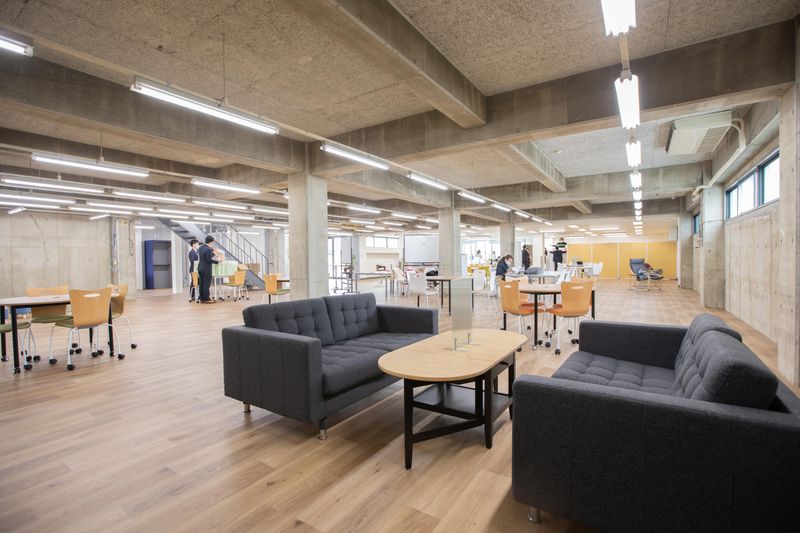 ６名様用ミーティングルーム - WORX富士