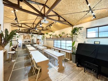 【パーティープラン】大きなキッチンと18席の大テーブルの広々としたオシャレな空間 - キッチン＆会議室｜上町サンク