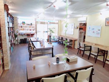 カフェ貸切プラン！キッチン、Wi-Fi完備！会議や撮影、ワークショップに最適な空間 - 大崎ブックカフェ