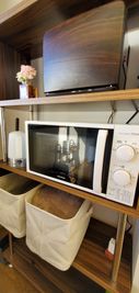 ホットタオル用に電子レンジをご用意。 - 高崎のレンタルサロンcarima 高崎の会議室｜面接,対談,セミナー,カウンセリング,サロンなどにの設備の写真