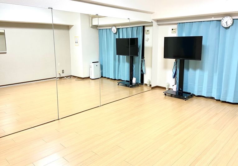 撮影スタジオプラス西中島 - レンタルスタジオプラス　西中島南方1号店