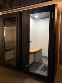 【新橋駅直結】1名用完全個室！WEB会議にぴったり！有人受付！(12時~13時利用開始不可)高速Wi-fi・フリードリンクあり！ - ビステーション新橋
