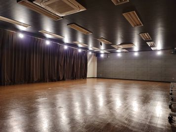 人気のスポットライト☆ - レンタルスタジオ BigTree 岸和田店の室内の写真