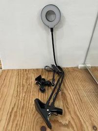 セルフ撮影やYouTube動画撮影にプラスで、映えます！⚠️⚠︎利用後には必ず折りたたんで片付けてください！⚠︎⚠︎ - JK Studio 三宮 ウエストモンドビルB1 【地域最安値❗1500 -> 777円】ダンスレッスンスタジオの室内の写真