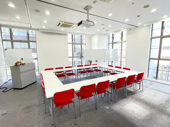 セミナーや会議に 50名利用可 - Habitat神戸