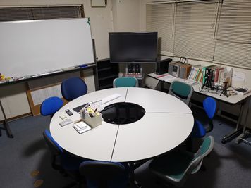 アットチャイナ中国語教室　一号室 レンタル学習室の室内の写真