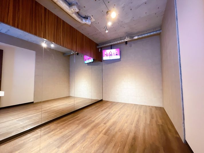 STUDIO ZERO 立川南口店 Studio D: 定員2名の室内の写真