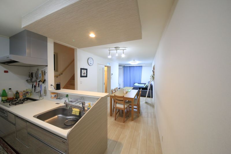 ファミリア野田・福島 - 野田3丁目一軒家