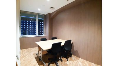＜有楽町Mtg.Room A＞完全個室✨4名収容♪Wi-Fi/モニター/電源あり！テレワーク/会議/商談 - 有楽町レンタルスペース