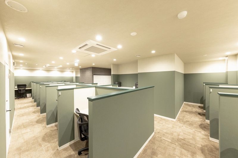 会議室（4名用） - BIZcomfort八千代緑が丘