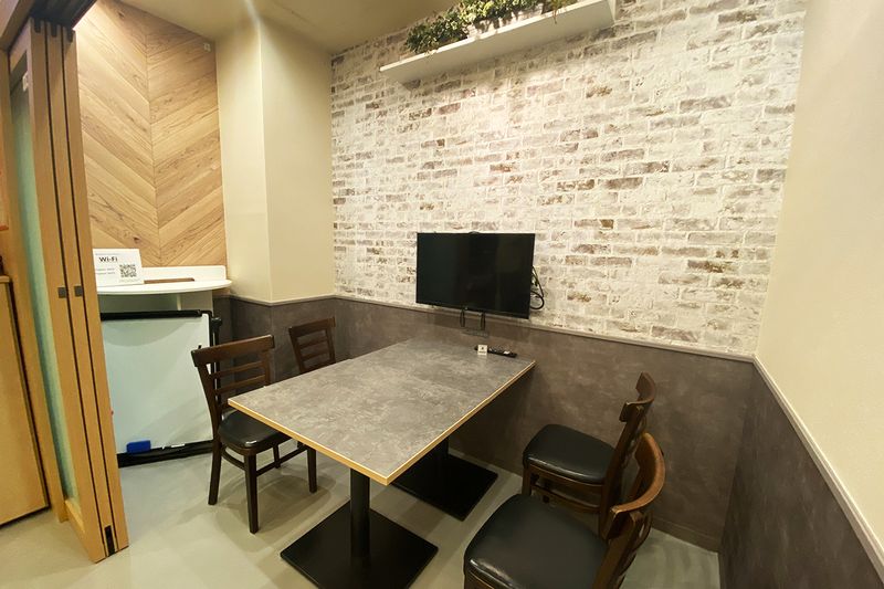 【会議室】4名以内、ドリンク無料 - 市ヶ谷コワーキングカフェ