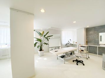 レンタルサロンとして - WHITE Lab 貸し会議室・撮影・パーソナルの室内の写真