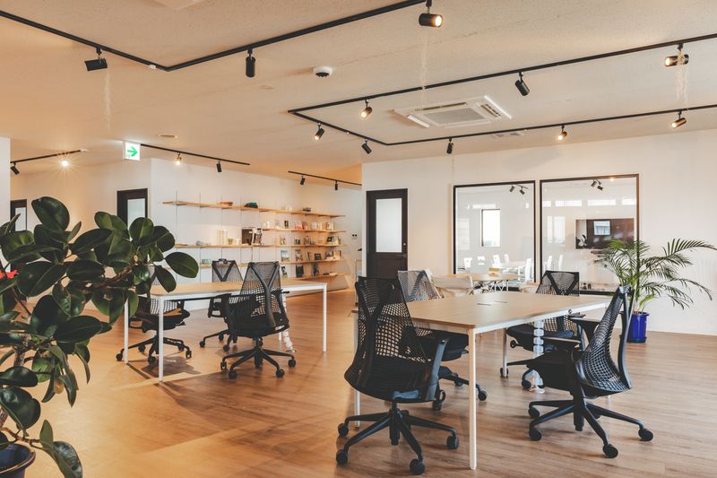 大会議室【定員18〜20名】 - howlive宮古島