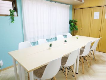 目黒レンタル会議室NATURI 駅から近く静かな完全個室の貸し会議室の室内の写真