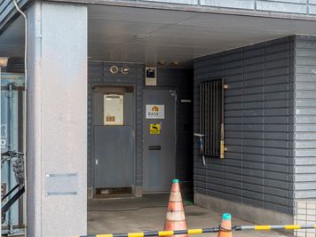 BASE-松戸会議室の入口の写真