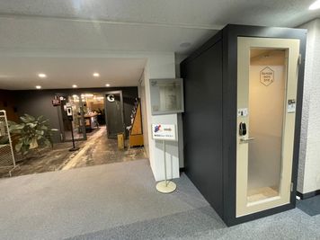 RemoteworkBOX 横浜第一有楽ビル店 No.1の室内の写真