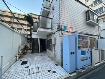 lit新宿新大久保 地域最安💰新大久保駅コリアタウン側7分🚶‍♀かわいいスペースの外観の写真