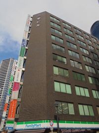 共栄実業(株)　三栄ビル 第3会議室(最大24名可）の外観の写真