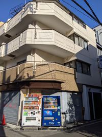 スタジオ入口は道路に面しています。 - レンタルスタジオアルル難波日本橋 ダンスとヨガができるレンタルスタジオの外観の写真