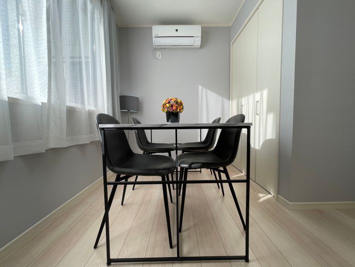 駅近完全個室ワーキングスペースroom B - 貸会議室en.beaute