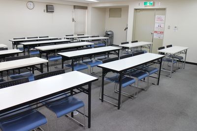 SMG/ 四ツ橋・近商ビル ＳＭＧ貸し会議室/近商ビル10階B室の入口の写真