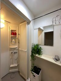扇園（おうぎえん） B1ホームシアタールームの室内の写真