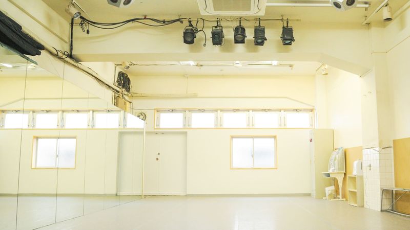 窓があり明るい室内です - Studio SAI レンタルスタジオ　サイの室内の写真